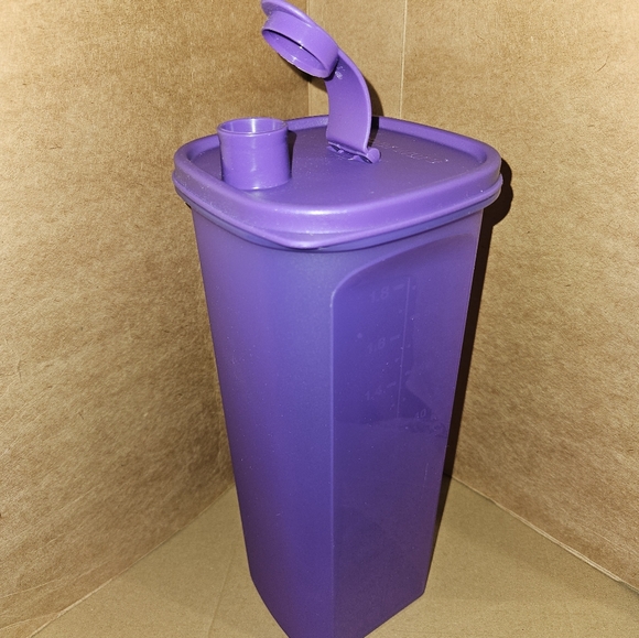 COPY - Tupperware Slim Pitcher - Picture 2 of 3